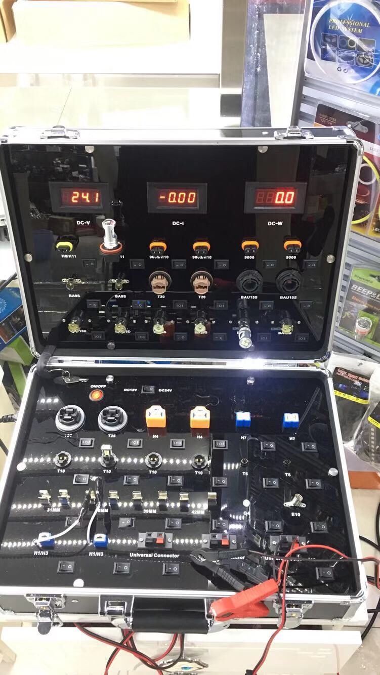 Δοκιμαστής μπαταριών με πίνακες ένδειξης - 6481 - Image 2